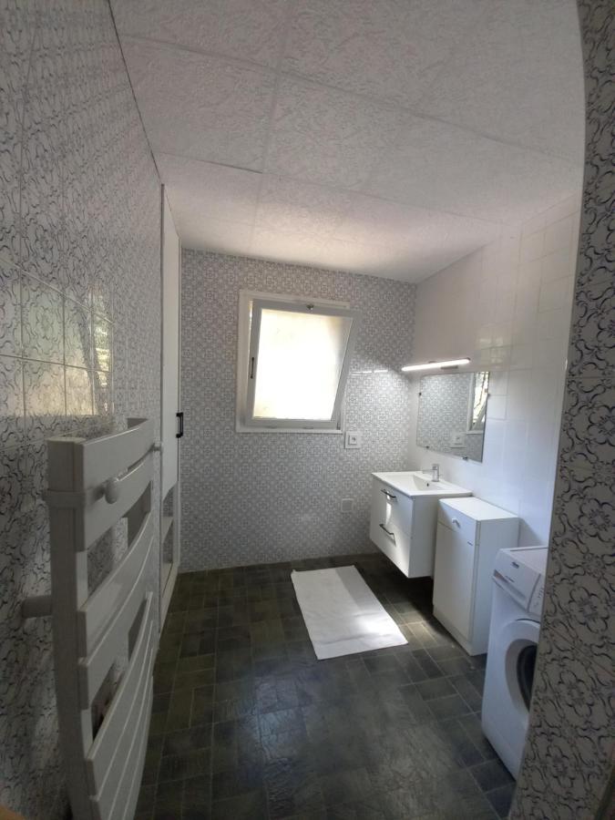 Les Pins Apartment Ле Кастеле Екстериор снимка
